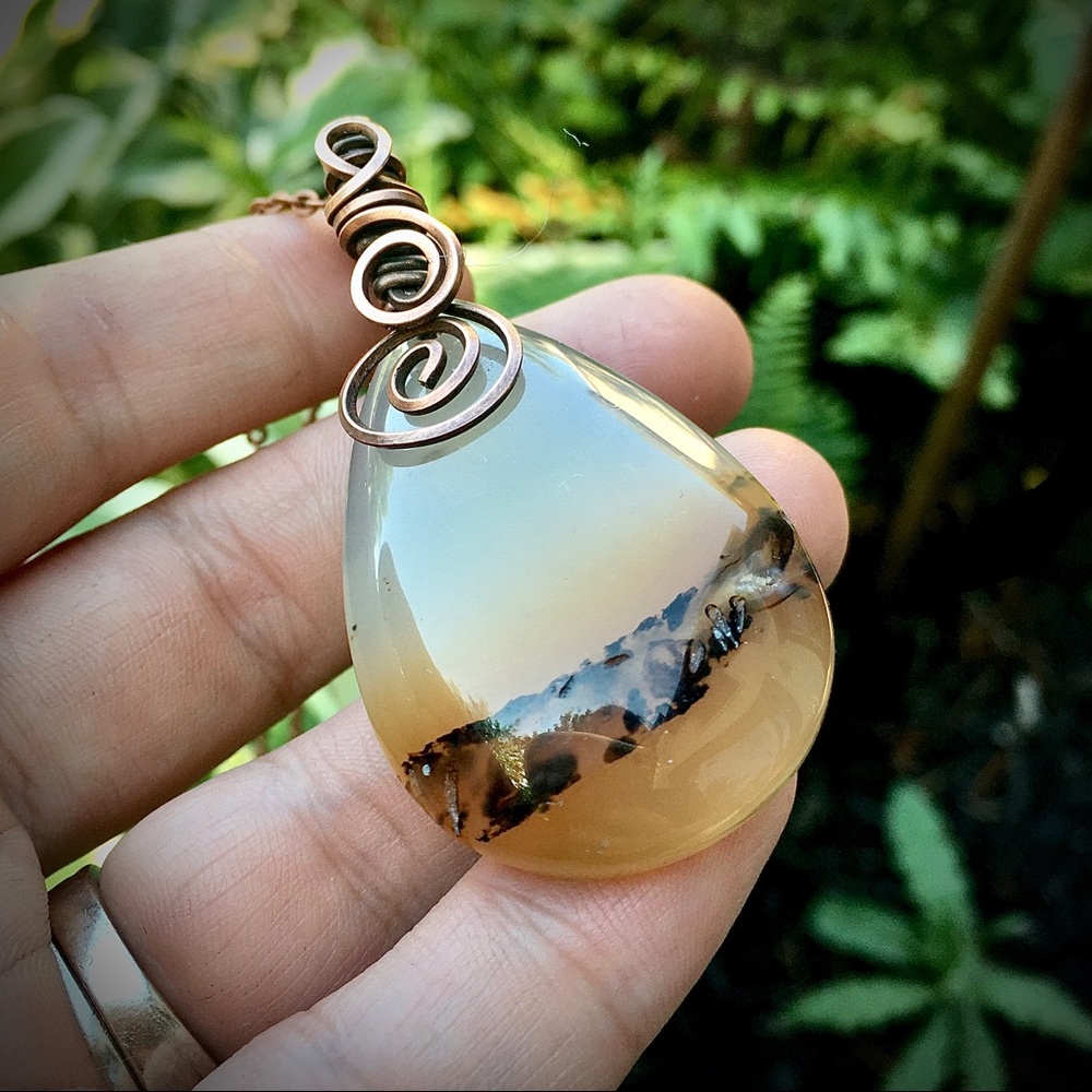 Copper Wire wrapped agate pendant necklace - Picture 3 of 7